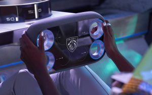 Peugeot va bientôt dévoiler une voiture électrique avec un volant “inspiré des jeux vidéo”