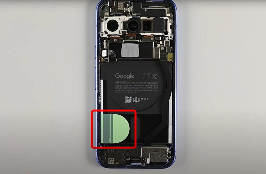 Remplacer la batterie du Pixel 10 est devenu un jeu d’enfant, un bon point pour Google