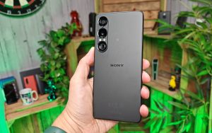 Android 16 : Sony coiffe au poteau plusieurs marques en déployant discrètement la version stable sur son Xperia 1 VII