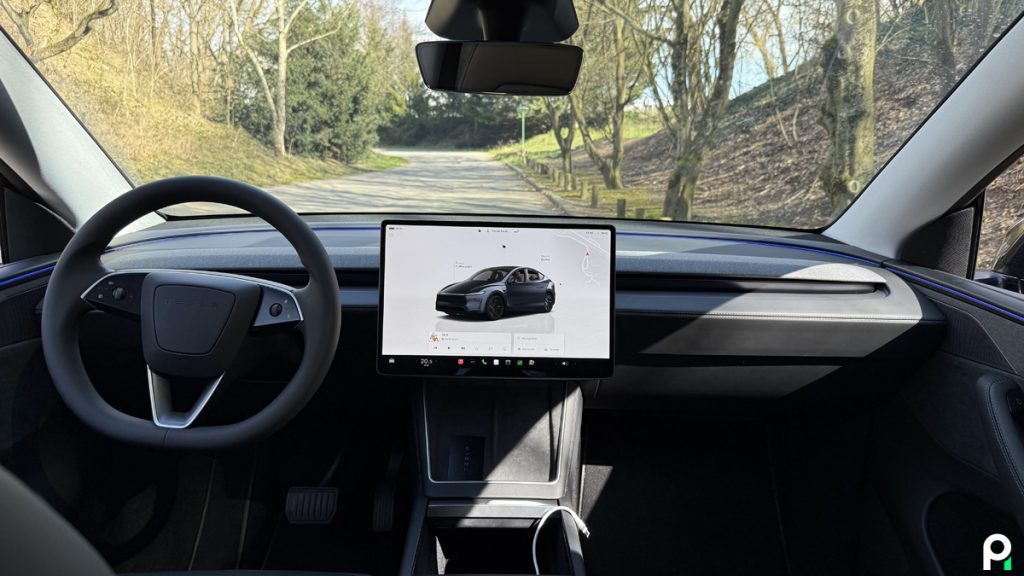La conduite autonome de Tesla devient un frein pour de nombreux conducteurs, ce sondage est sans appel