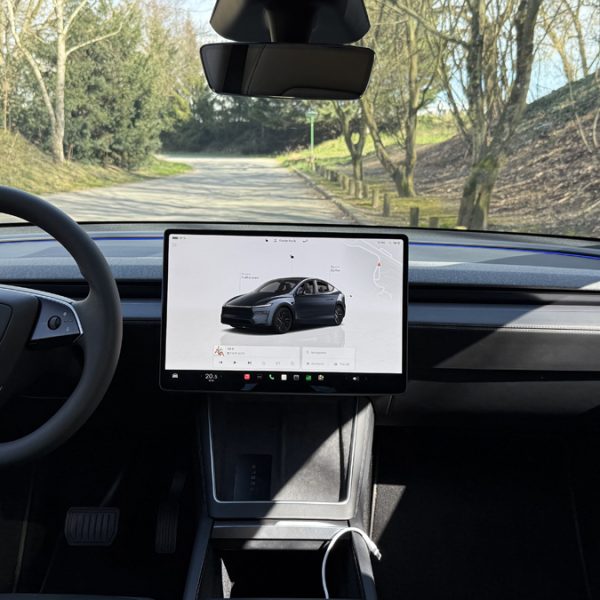 La conduite autonome de Tesla devient un frein pour de nombreux conducteurs, ce sondage est sans appel
