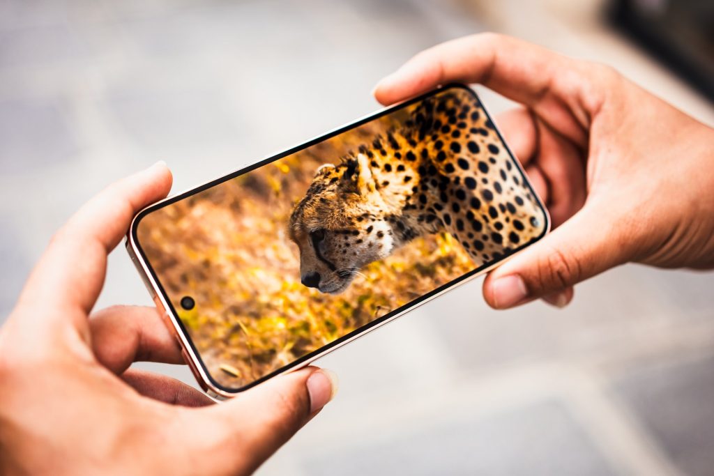 01lab : on a testé l’écran du Pixel 10 Pro XL et c’est une masterclass