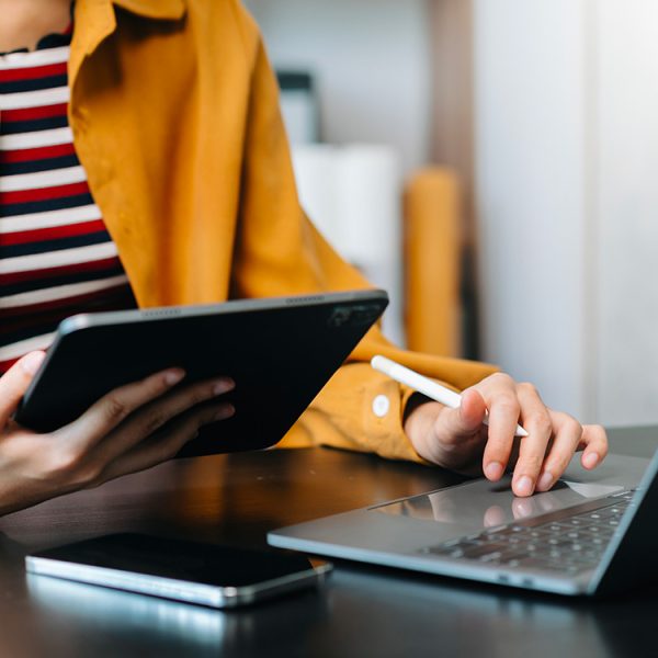 Comment transformer sa tablette en second écran pour son Mac ou son PC ?