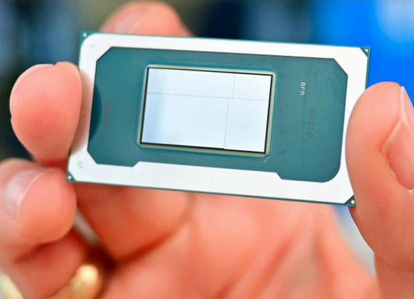 Telex: Intel dévoile les puces Panther Lake, Redis acquiert Featureform, Fuites sur le casque AR/VR de Samsung