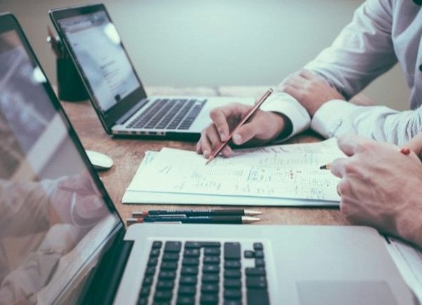 Les achats informatiques de plus en plus guidés par l'IA