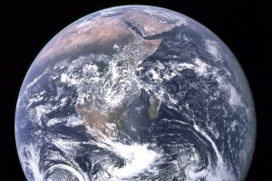 Telex : Le compte à rebours de la vie sur Terre selon la Nasa, IBM accélère l'IA avec Groq pour contrer Nvidia, Claude passe à l'action dans les workflows