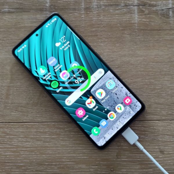 La mise à jour One UI 8 arrive sur de nouveaux smartphones Samsung
