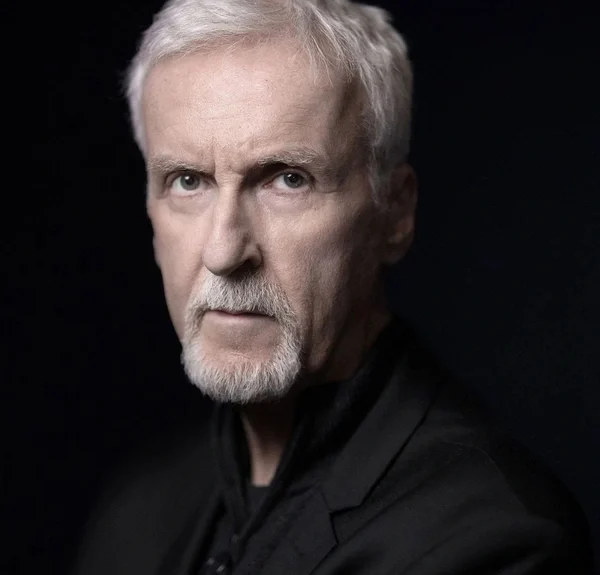 "Je vous ai prévenus" James Cameron nous a mis en garde contre l'IA : 40 ans plus tard, elle est partout !