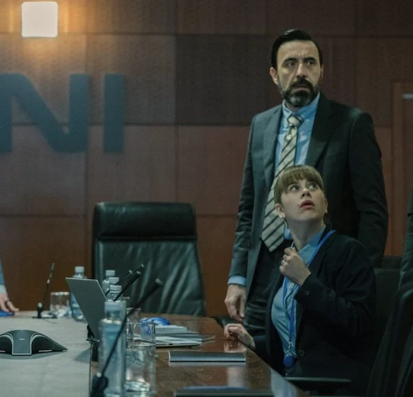 Par les créateurs de Farina, cette nouvelle série thriller va séduire les amateurs du genre