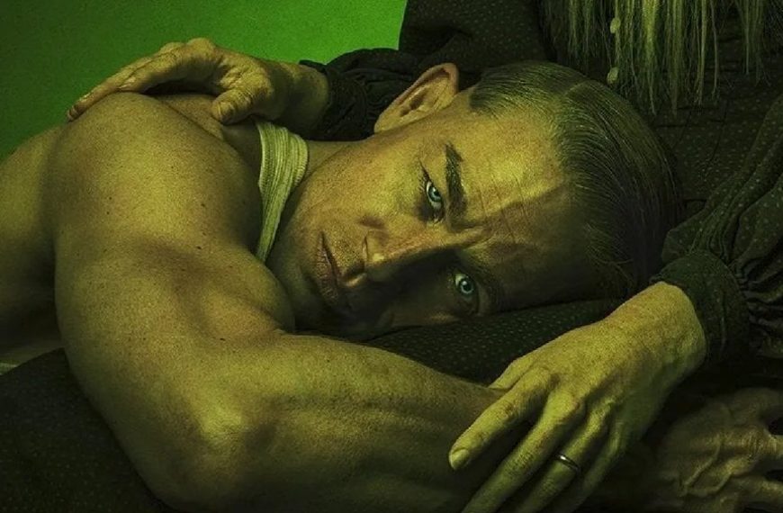 "Il s'affamait depuis six mois" L'acteur de Monstre saison 3 sur Netflix a tout donné pour incarner Ed Gein !