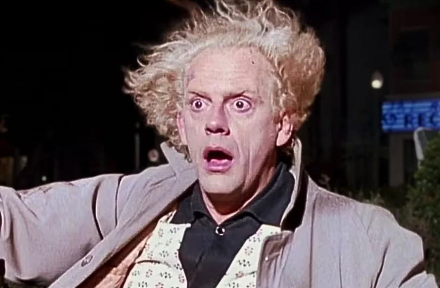 Ce personnage ne montre jamais vraiment son visage dans Retour vers le futur 2 et ce n'est pas une erreur