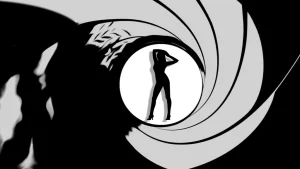 “C’était si rapide” Comment la James Bond girl au nom le plus stupide de l’histoire a été castée en moins de 72 heures