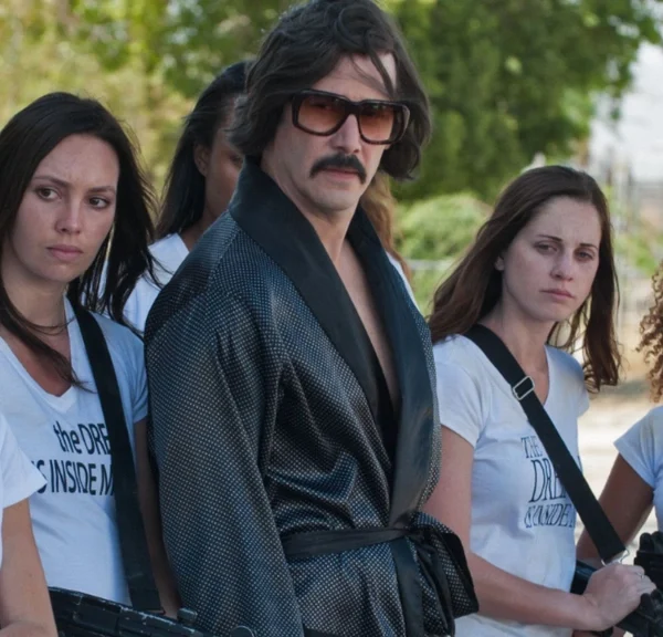 Ce film d’horreur oublié de tous, c'est du jamais-vu : ces trois grands acteurs dont Keanu Reeves y sont méconnaissables !