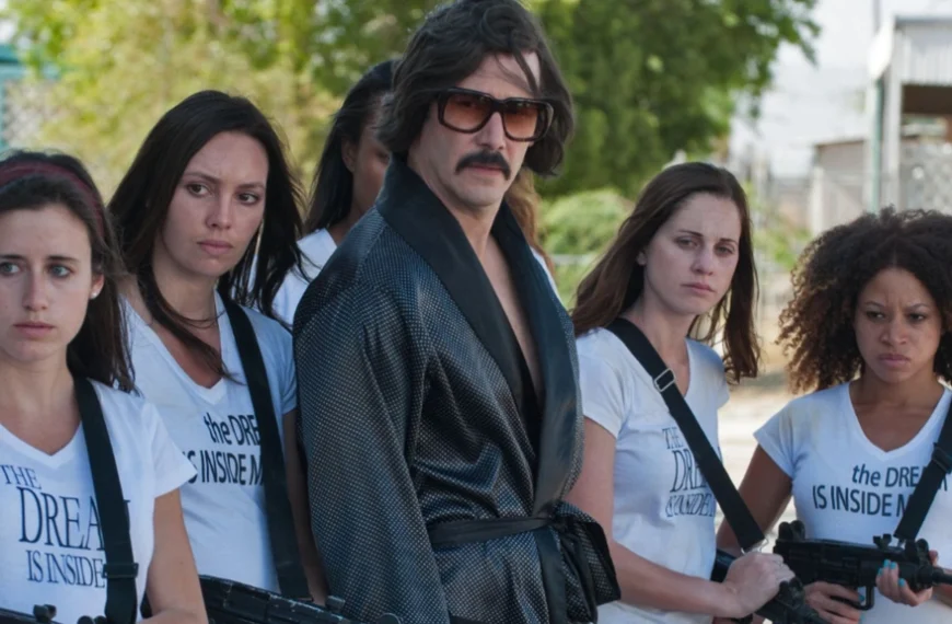 Ce film d’horreur oublié de tous, c'est du jamais-vu : ces trois grands acteurs dont Keanu Reeves y sont méconnaissables !