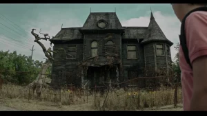 C’est l’un des films d’horreur les plus terrifiants et rentables au monde ! Demain, la suite arrive… sous la forme d’une série