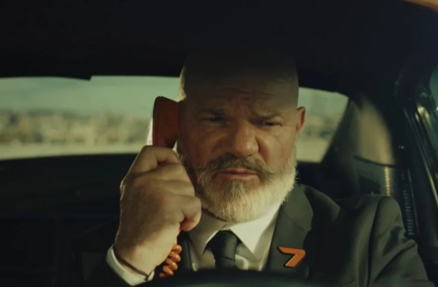 Call of Duty Black Ops 7 : Philippe Etchebest sort de sa brigade pour entrer dans une autre… Le FPS concurrent de Battlefield 6 sort les couteaux (de cuisine) !