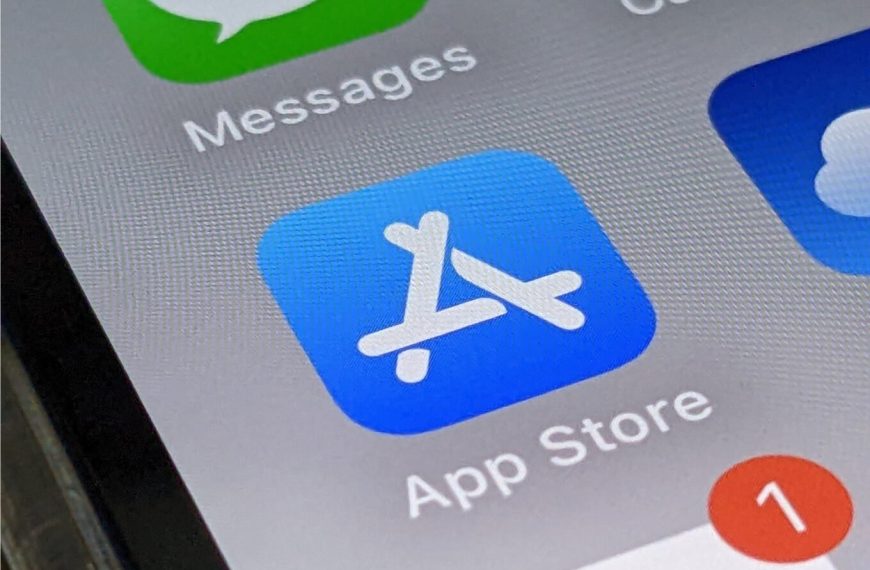 Apple accusé d’étouffer la concurrence en Europe… et la liberté d’expression