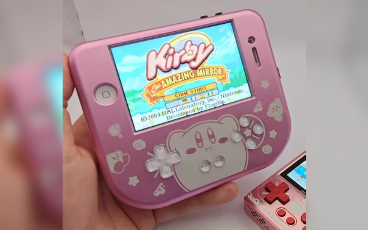 Cette console portable qui lance des jeux PlayStation est en réalité un iPhone 4S