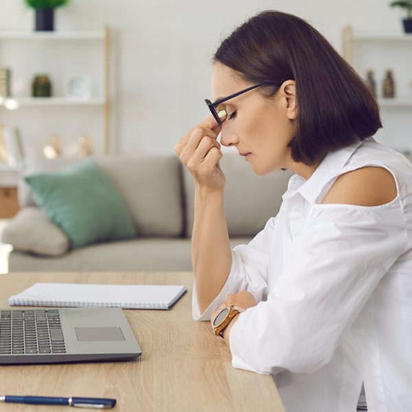 Les salariés utilisent de plus en plus leur PC ou smartphone personnel pour le travail, causant des problèmes de sécurité dans les entreprises