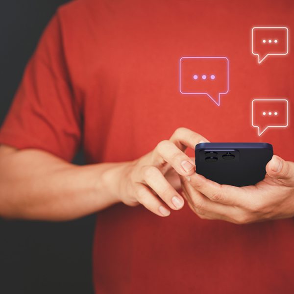 Google Messages va enfin placer ses commandes à portée de pouce grâce à ce nouveau menu