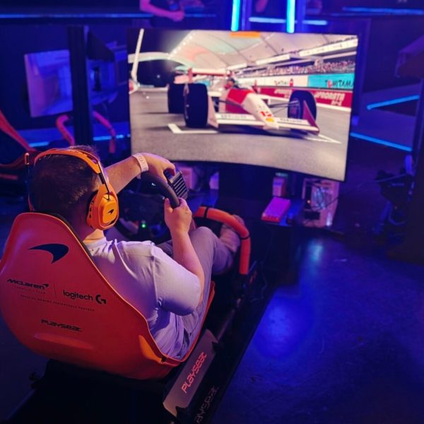 De la borne d’arcade à l’esport : comment le simracing a explosé