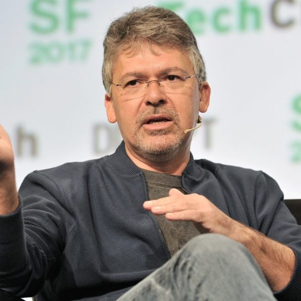 Après la débâcle de Siri, Apple en quête d’un nouveau patron de l’IA