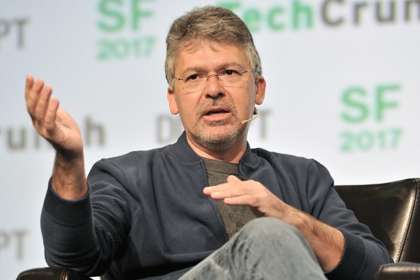 Après la débâcle de Siri, Apple en quête d’un nouveau patron de l’IA