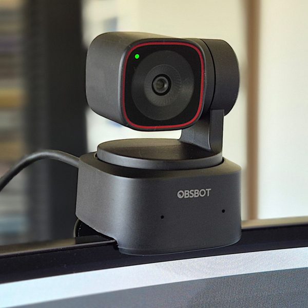 Test Obsbot Tiny 2 Lite : une webcam PTZ 4K qui met à profit l’IA pour simplifier son utilisation