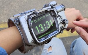 Le Pip-Boy de Fallout sur une Pixel Watch 4 de Google ? Ce fan l’a fait et c’est réussi