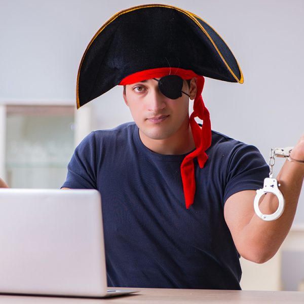 En prison pour avoir créé un site de streaming pirate, il décroche un job de rêve un mois plus tard