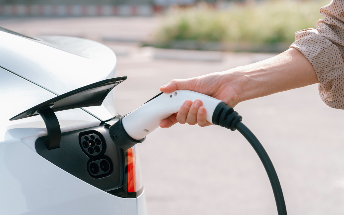 Économisez sur la recharge ultra-rapide de votre voiture électrique avec ces forfaits