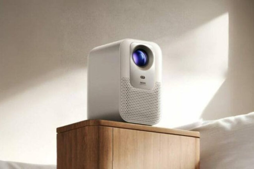 Xiaomi casse encore les prix avec ce vidéoprojecteur 120 pouces pas cher