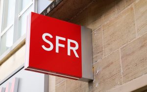 SFR n’est pas mort : l’opérateur active la 5G+ et lance un forfait illimité