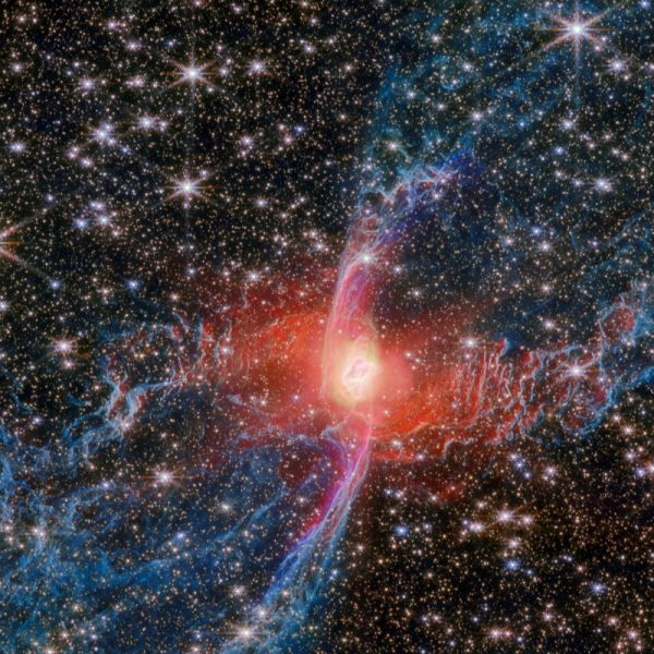 James Webb dévoile le costume de la nébuleuse de l’Araignée rouge pour Halloween et il a de quoi faire rougir Spiderman