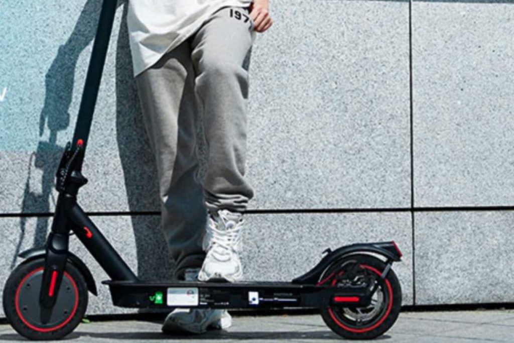 Besoin d’une trottinette électrique ? Vous allez adorer ce modèle au prix FOU de 117 € 😍