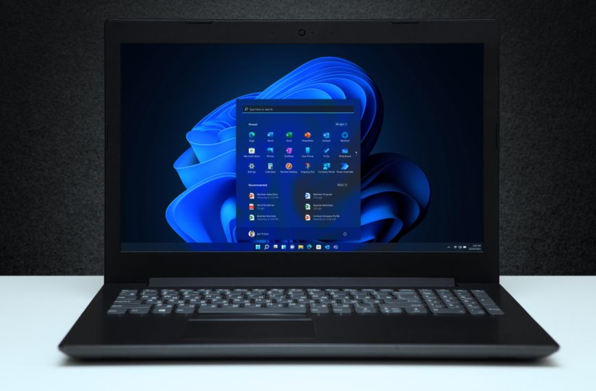 Windows 11 propose enfin le mode sombre dans ces fenêtres et vous pouvez l’activer dès maintenant