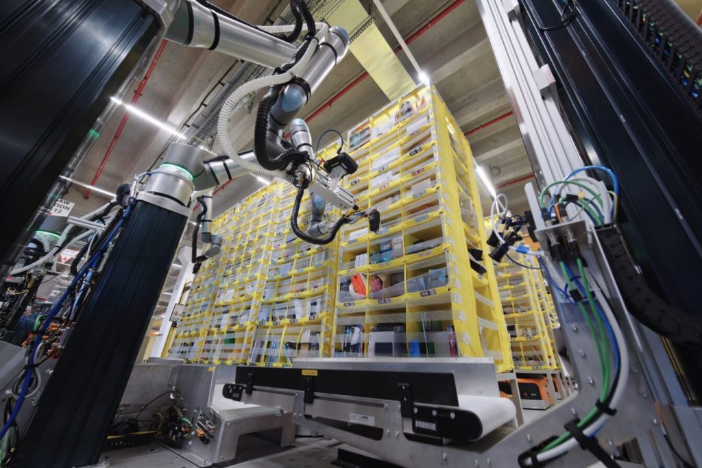 Tous remplacés par des robots ? Amazon prépare un monde sans employés