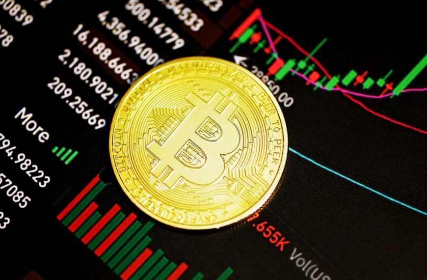 Le Bitcoin plonge : la crypto va-t-elle repasser sous les 100 000 dollars ?