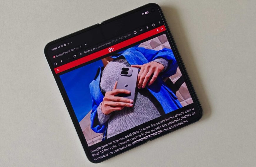 Prise en main du Google Pixel 10 Pro Fold : tant pis pour la finesse, sa force est ailleurs