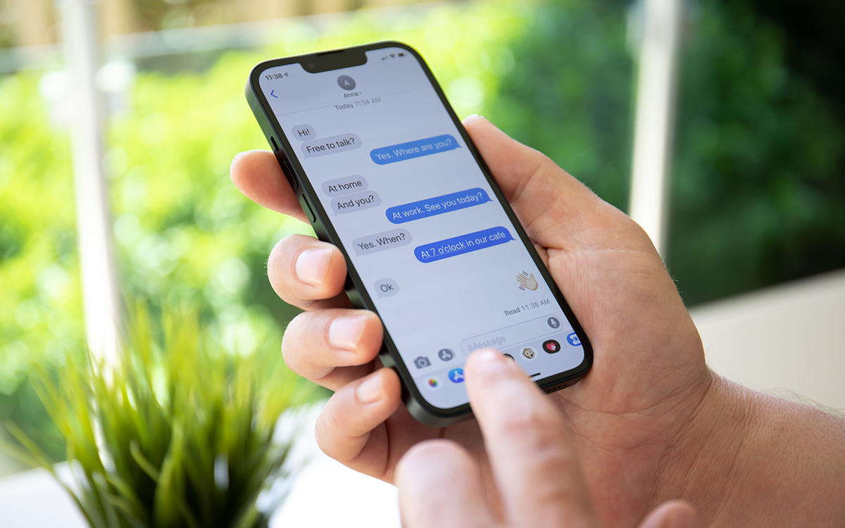 iOS 26 a complétement cassé iMessage, voici comment corriger le bug des messages qui ne s’envoient plus