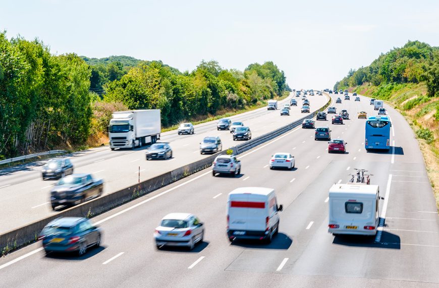 L’Europe veut rendre les autoroutes gratuites pour ces véhicules, mais la France traîne le pas