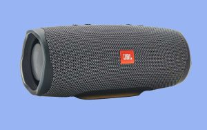 JBL Charge Essential 2 : le Black Friday fait chuter son prix au plus bas, ne ratez pas cette offre !