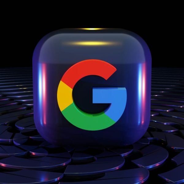 Google accusé de « tuer le trafic avec ses “AI Overviews” » : des éditeurs de presse partent au front en Italie