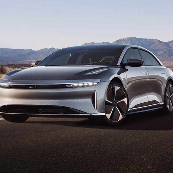 Cette marque américaine veut battre Tesla en concevant une voiture autonome avec Nvidia