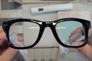 Ce bricoleur a trafiqué les Ray-Ban de Meta pour filmer sans se faire repérer