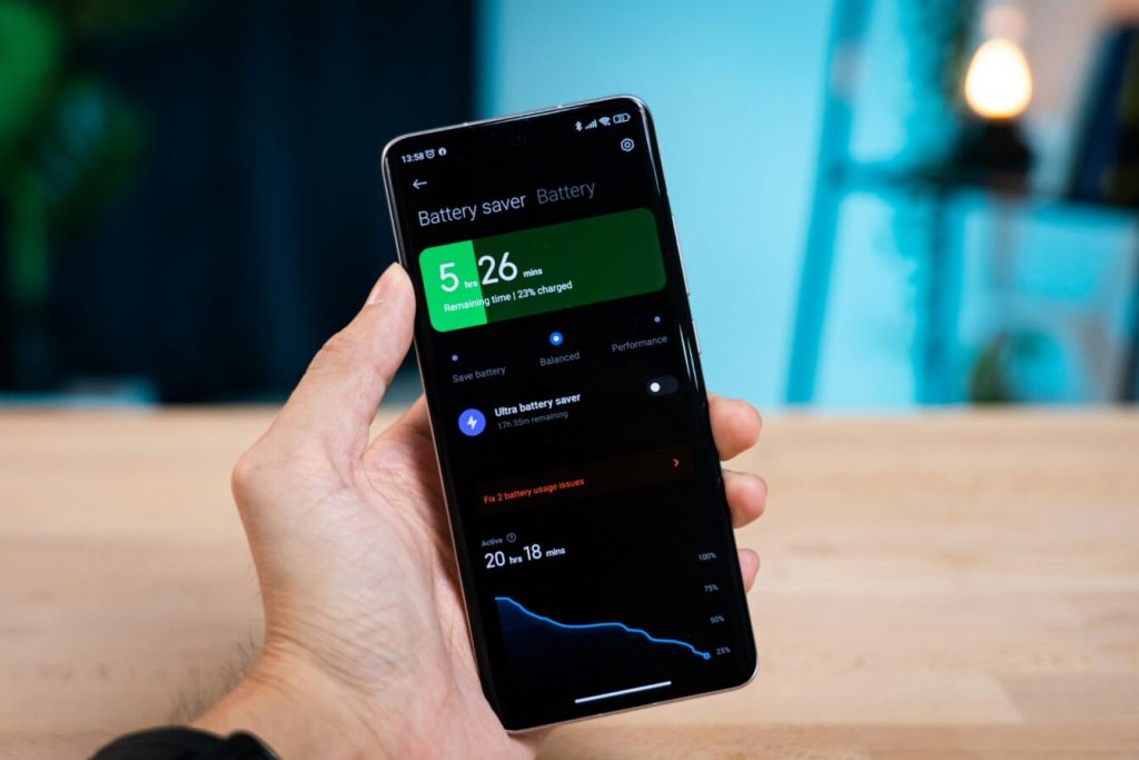 Le OnePlus 15 Turbo aurait une batterie à peine croyable