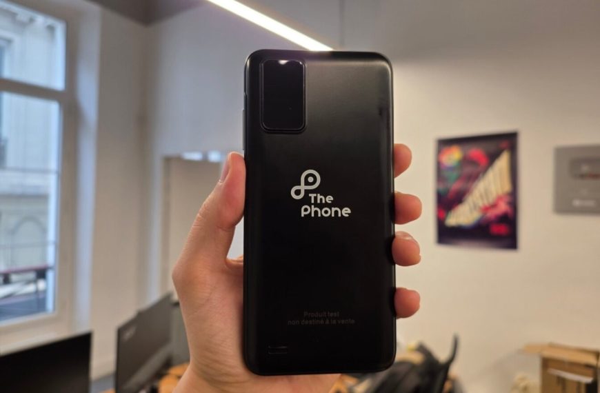 On a testé The Phone, le téléphone pour enfants : arnaque ou miracle ?