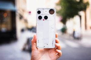 « Un tas de conneries » : pourquoi Nothing n’intègre pas le Qi2 magnétique dans ses smartphones