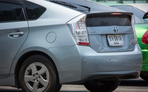 On les croyait écologiques, elles sont un désastre : les voitures hybrides rechargeables explosent les chiffres de pollution