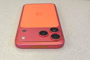 iPhone 17 Pro : le mystérieux « Pinkgate » qui transforme l’orange cosmique en or rose